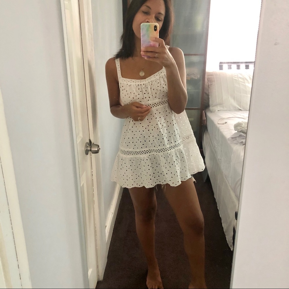 AMERICAN EAGLE OUTFITTERS EYELET TOP